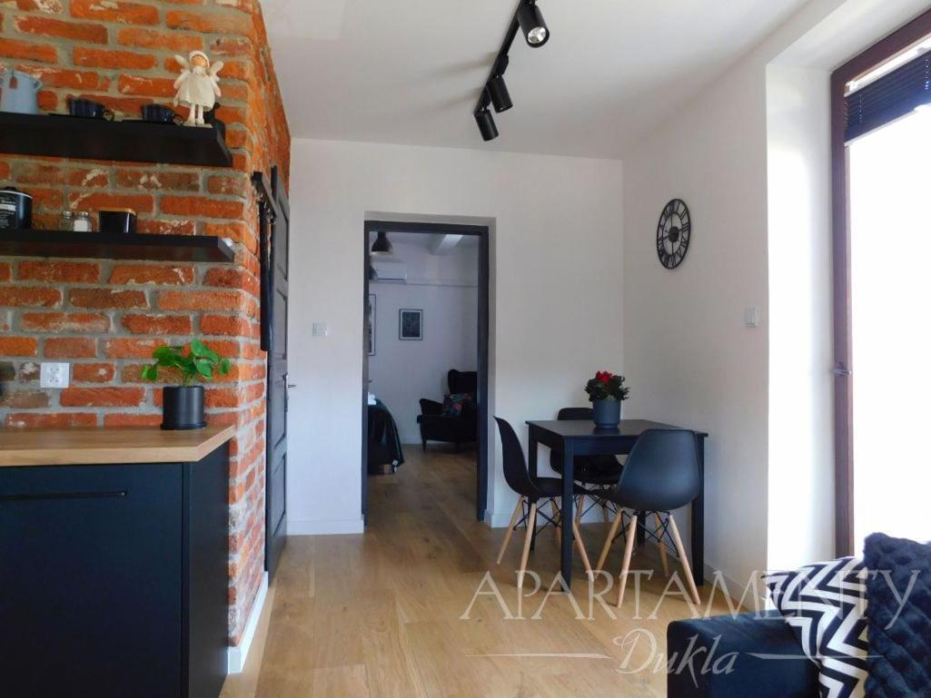 Apartamenty Dukla Dış mekan fotoğraf